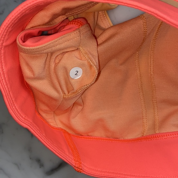 Lululemon sports bra - Picture 5 of 8